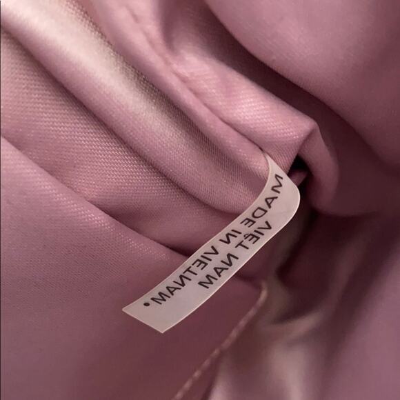 Coach Women's Black Leather Top Zip Satin Lined Crossbody Handbag 11.5"L X 8.5"H - Picture 12 of 12